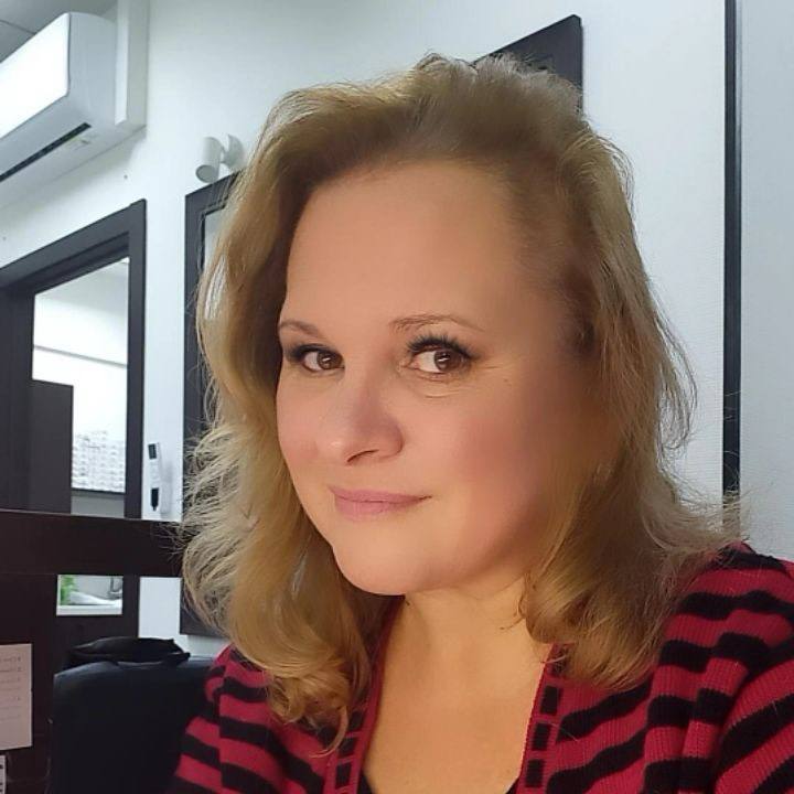Татьяна — мастер ногтевого сервиса